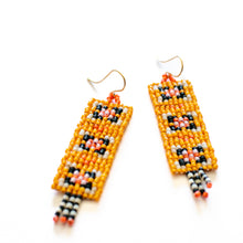 Load image into Gallery viewer, Sunflower Squares Beaded Earrings
