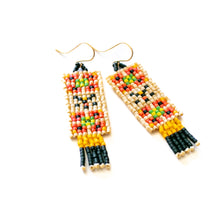 Load image into Gallery viewer, Ecru Squares Beaded Earrings
