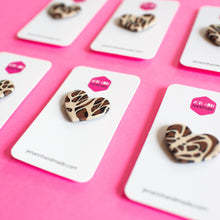 Load image into Gallery viewer, Leopard Heart Needle Minders
